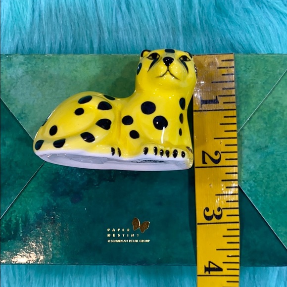 Live In The Sunshine Cheetah Salt & Pepper Set - Picture 8 of 9